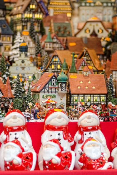 德国圣诞市场的微型房子图片下载