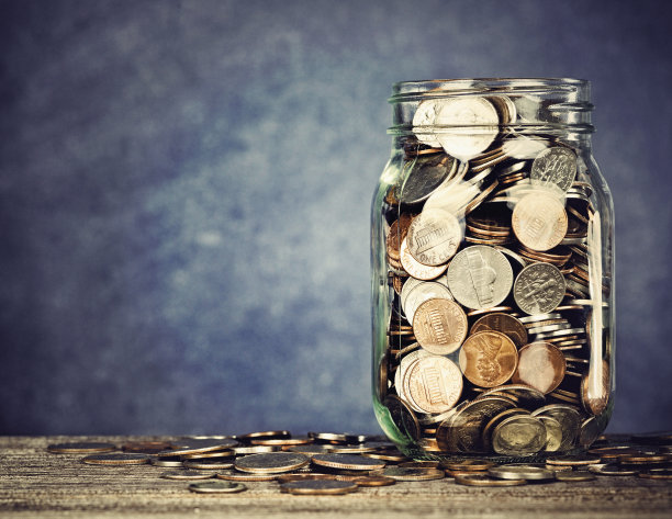 全部的钱罐子素材图片