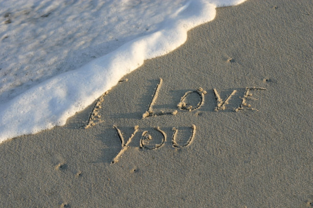 写在沙子上图片下载