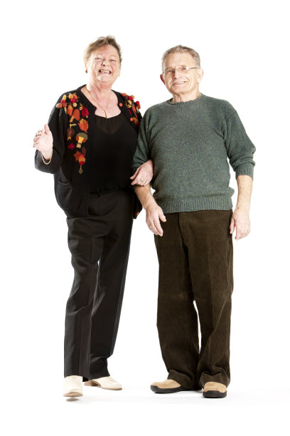 老年人:无忧无虑的夫妇图片下载