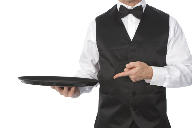 端着餐盘的侍者图片下载