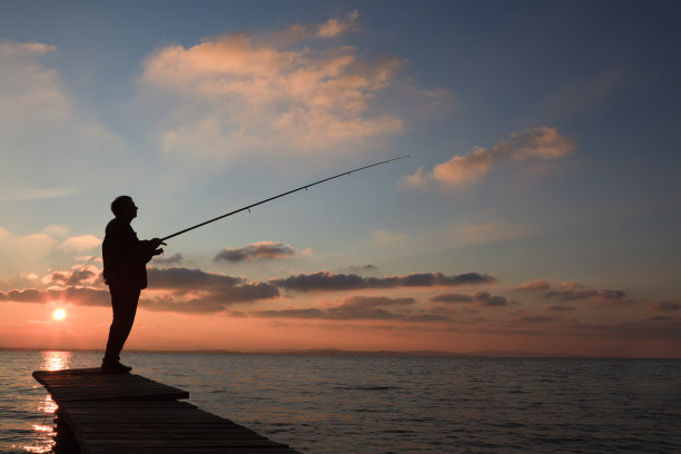 渔夫在日落图片下载