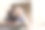 业务:女人沮丧。她桌子上有一大堆文件。图片下载