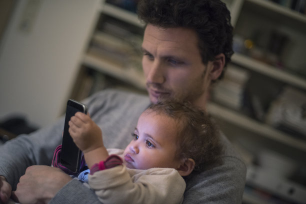 父亲和女儿图片下载