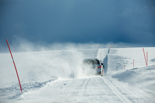 冬天去北角的路图片下载