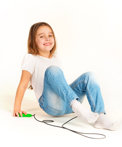 跳的女孩图片下载