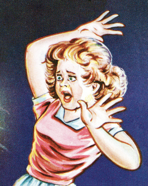 害怕的女孩图片下载