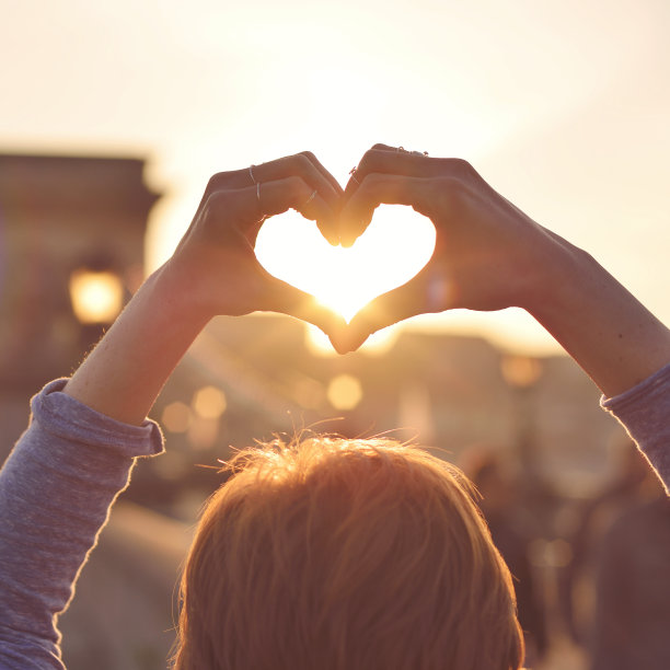 用手做成的心形符号图片下载