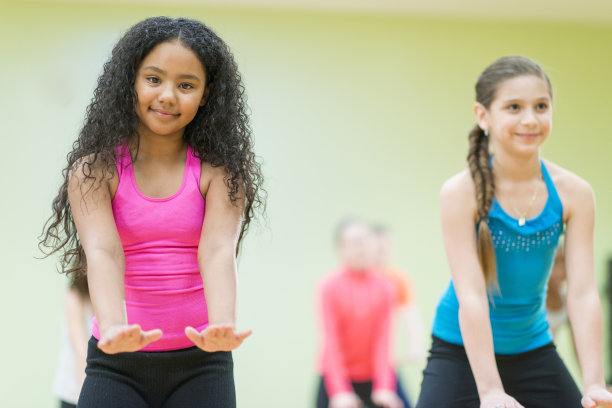 孩子们跳舞健身图片下载