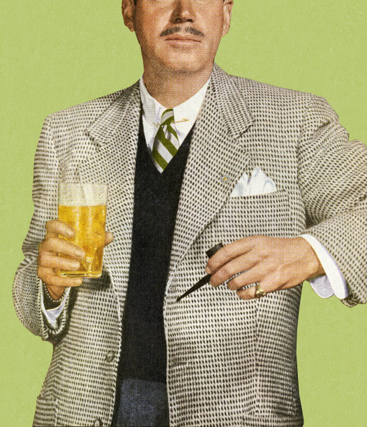 拿着饮料的西装男图片下载