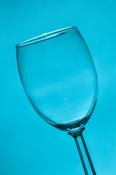 蓝色酒杯图片下载