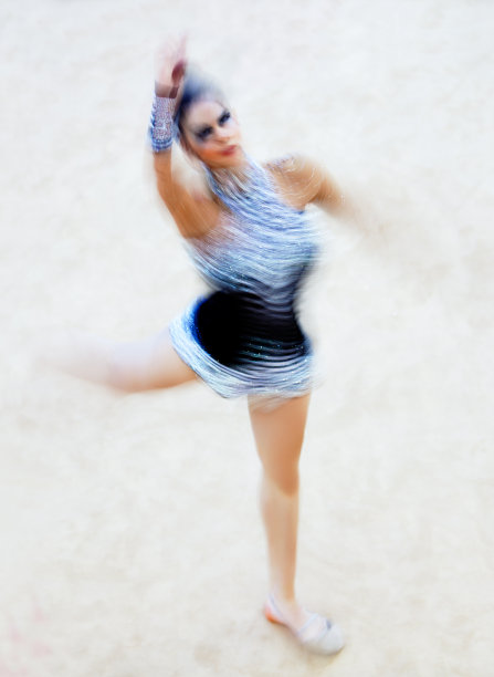 地板上体操图片下载