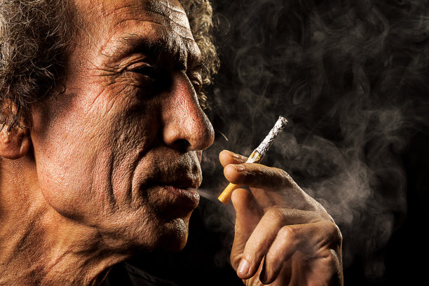 高级人图片下载