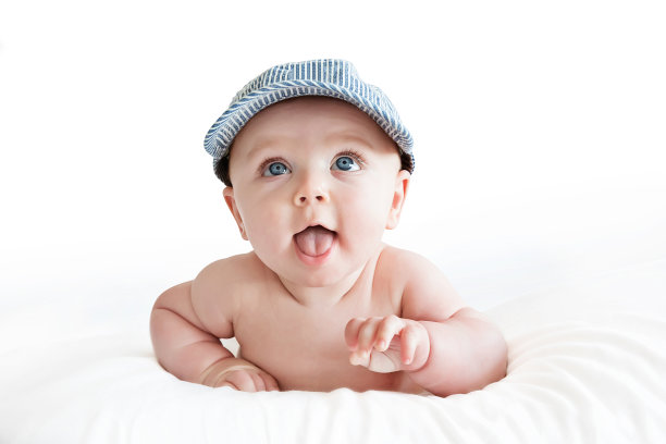 婴儿伸出舌头图片下载