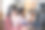 在图书馆使用电脑学习的高中生或大学生图片下载
