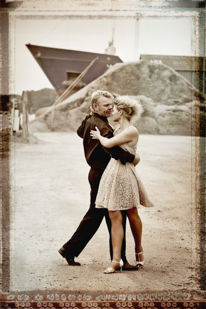 两跳探戈图片下载