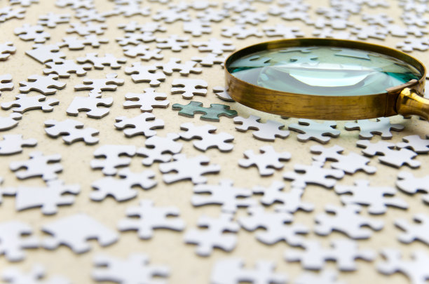 一组拼图碎片的特写图片下载