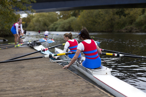 女性划船俱乐部图片下载