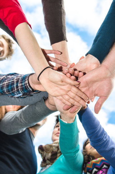 一堆志愿者的手图片下载