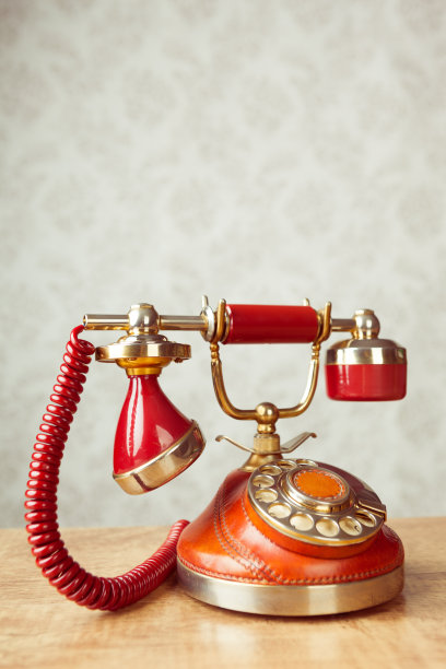 红色老式拨号盘电话图片下载