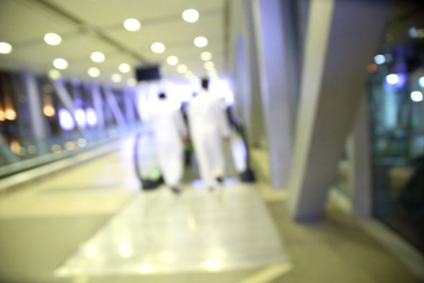 虚化的人群背景图片下载