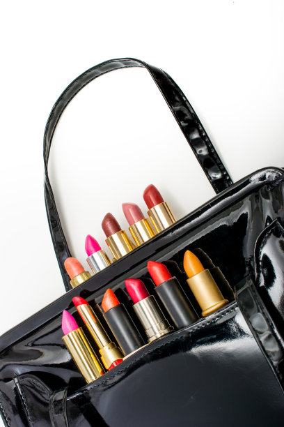钱包和口红图片下载