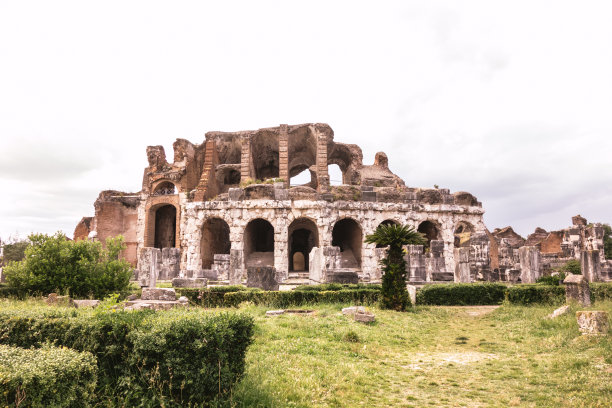 意大利卡普亚的罗马圆形剧场图片下载