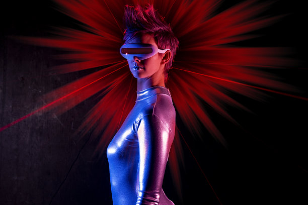 未来寻找女人图片下载