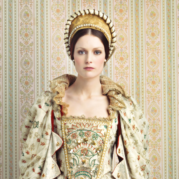 一幅雍容华贵的画面图片下载