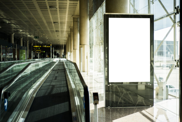 广告牌在机场图片下载