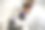 研究显微镜的科学家素材图片