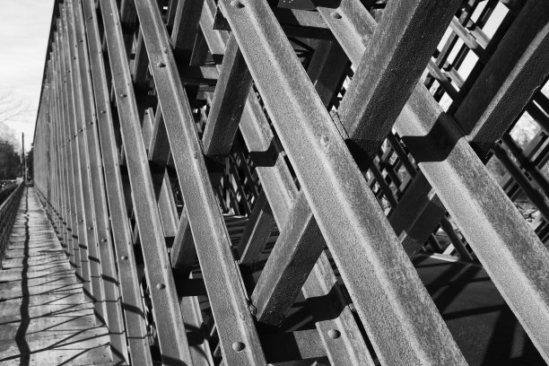 老桥。黑色和白色图片下载