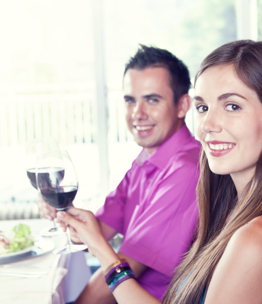 酒烤面包图片下载