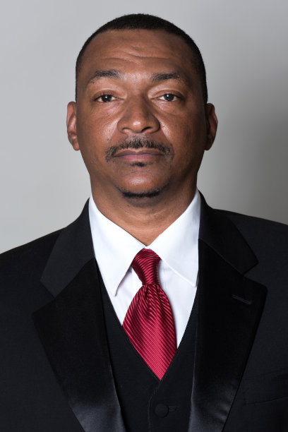 严重的成熟男人图片下载