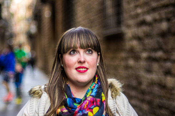 女孩巴里·巴里奥·德尔出生在巴塞罗那图片下载