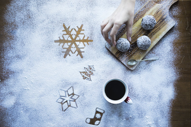 冬季主题咖啡桌俯视图照片图片下载