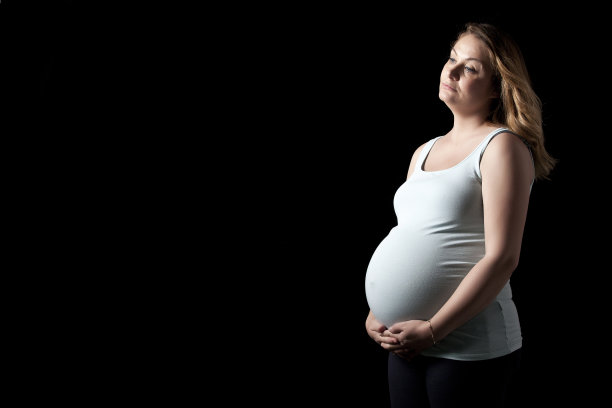 体贴的母亲图片下载