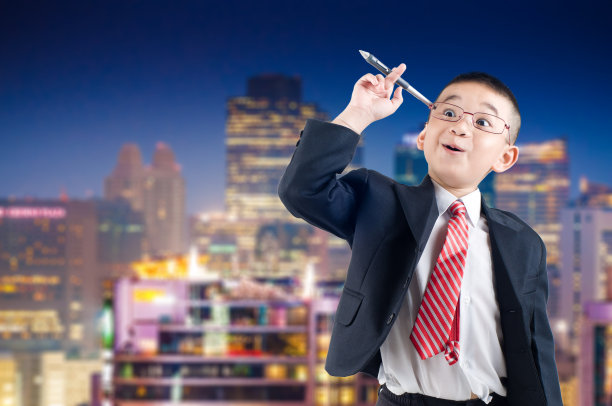 年轻的业务的男孩图片下载