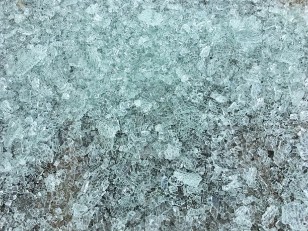 破碎的玻璃素材图片