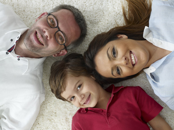 幸福的家庭图片下载