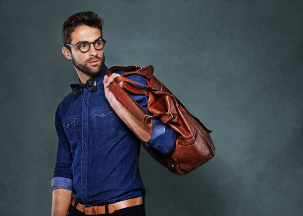 他喜欢摆弄自己的表情图片下载