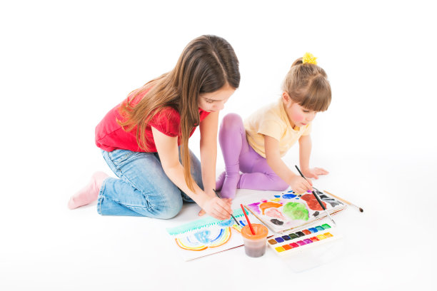 学习画画的女孩图片下载