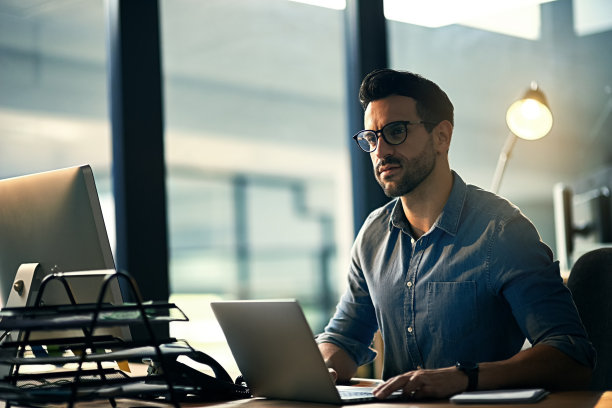 梦想永远不嫌晚图片下载