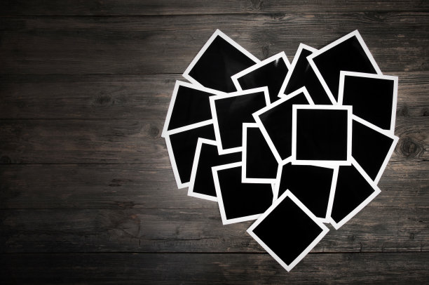 即时照片与纸心图片下载