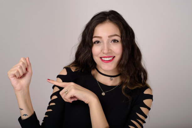 美丽少女介绍图片下载