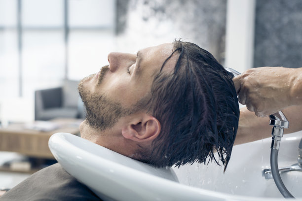 在理发师图片下载