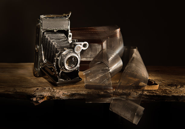 用旧相机和胶卷拍摄的静物图片下载