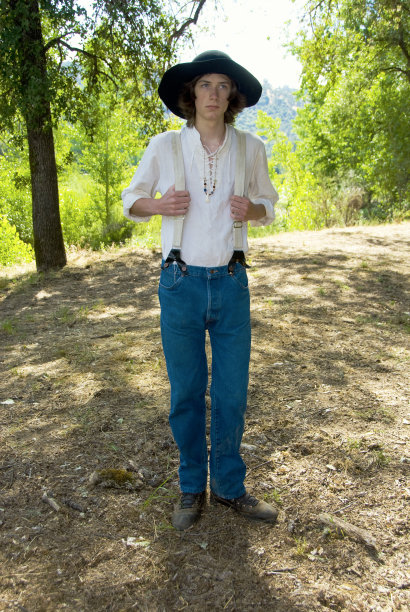 布赖恩老时尚年轻人图片下载