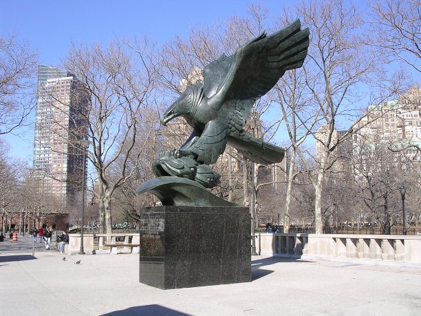 老鹰-战争纪念碑图片下载