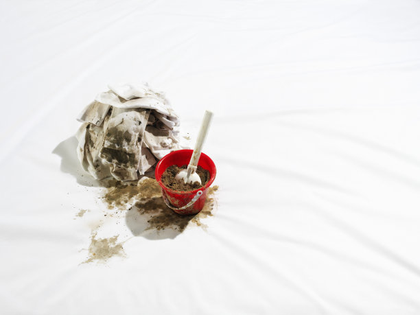 肮脏的床单图片下载